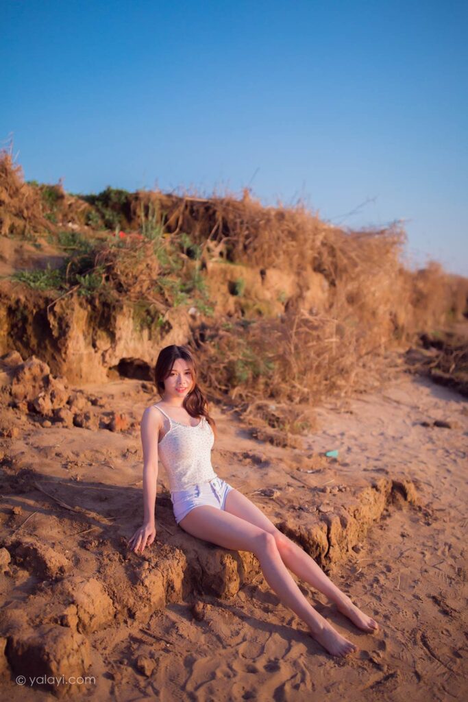 [YALAYI雅拉伊] 2021.09.19 No.843 跋山涉水 香草 [33P/179MB]插图2