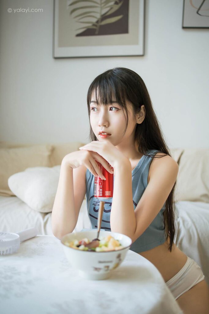 [YALAYI雅拉伊] 2022.02.09 NO.894 闲居在家 弈思[50P/455MB]插图2