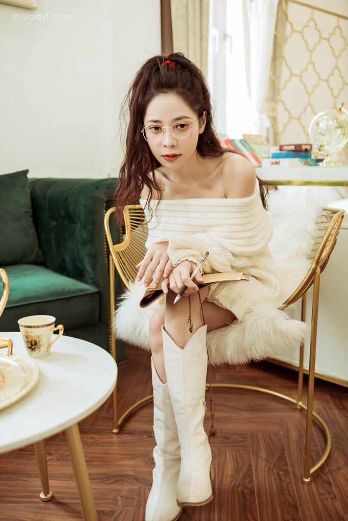 [YALAYI雅拉伊] 2022.02.22 NO.899 女友来探班 诗咏[47P/452MB]插图3