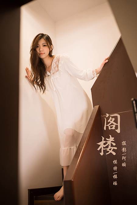 [YALAYI雅拉伊] 2022.03.30 NO.915 阁楼 梓瑶[47P/452MB]-无料摄影圈