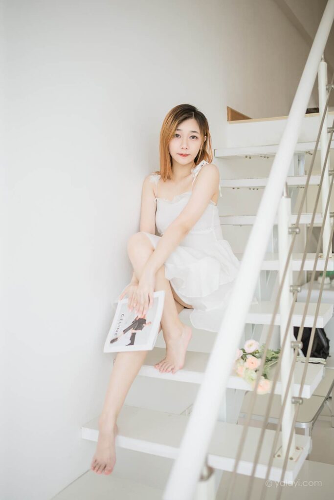 [YALAYI雅拉伊] 2022.12.03 NO.988 白衣丽人 夜夜[45P/261MB]插图3