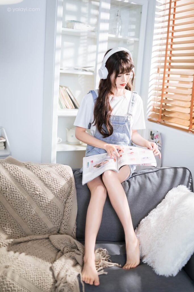 [YALAYI雅拉伊]2023.05.12 NO.1031 穿吊带牛仔裤的少女 小亭[45+1P/459MB]插图2