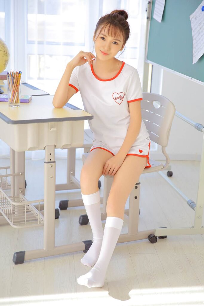 [YALAYI雅拉伊]2023.06.12 NO.1064 青春年华[32+1P/158MB]插图1