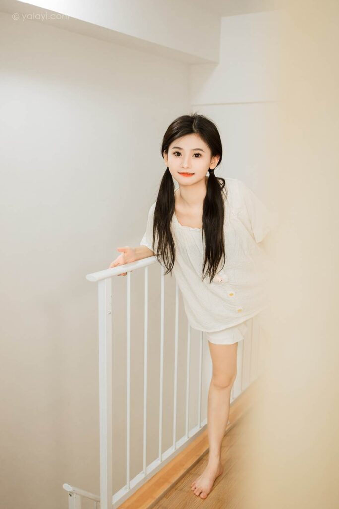 [YALAYI雅拉伊]2023.10.16 NO.1073 双马尾少女 徐小云[44+1P/197MB]插图3