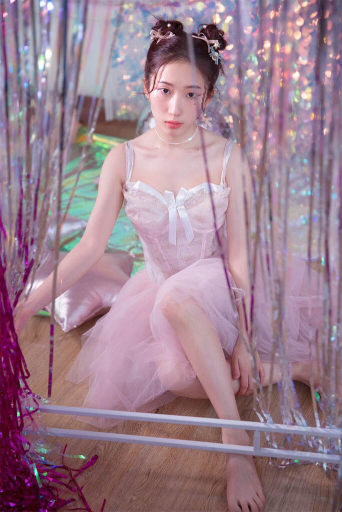 [YALAYI雅拉伊]2023.11.02 NO.1086 秀丽迷人[36+1P/232MB]插图3