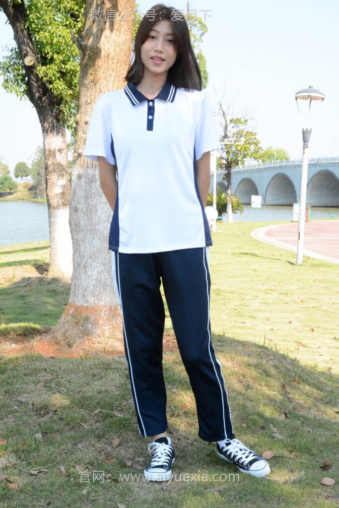 月下摄影 NO.004 秀秀~浅发校服 其实我喜欢酷酷的，今天第一期被安排了校服！[130P/2V/17.37G]插图2