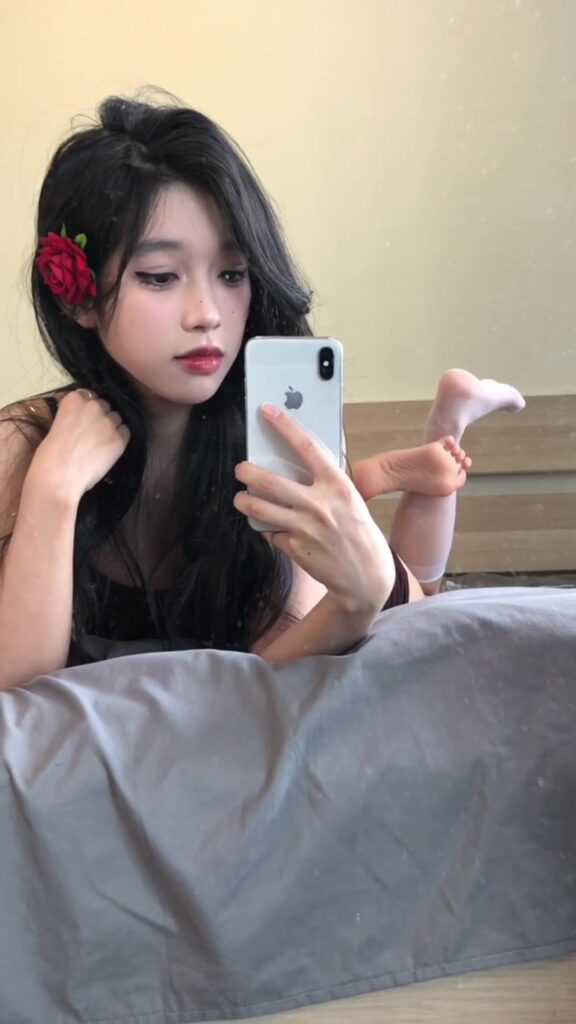 B站晴天小猪定制足控拍脚合集 [92V/9.55G]插图3