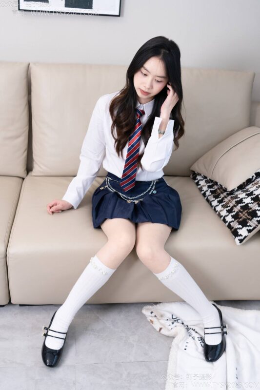 甜予摄影 NO.196 知知-皮鞋、高跟鞋、白棉袜、小腿袜、肉丝、黑丝[144P/2V/10.1GB]-无料摄影圈