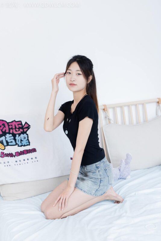 物恋传媒 NO.2399 小夏-板鞋、白棉袜、裸足[150P/1V/3.16GB]-无料摄影圈