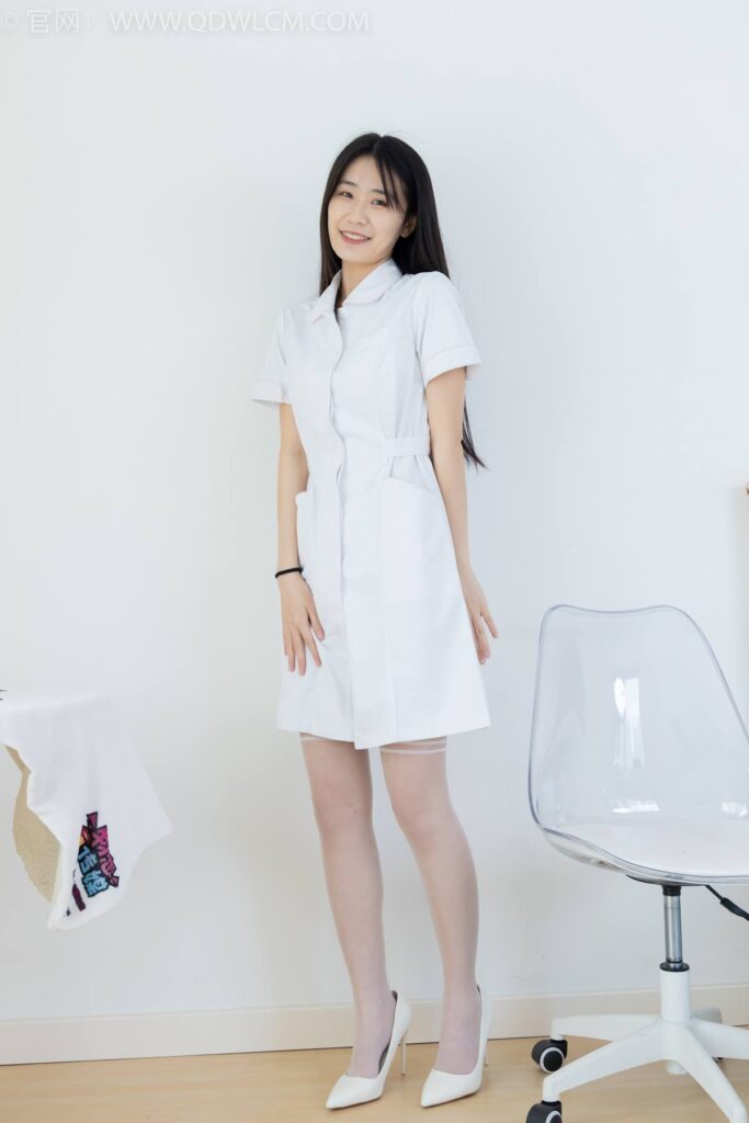 物恋传媒 NO.2401 菜菜-三双高跟鞋、大腿袜、护士服[165P/1V/3.78GB]插图