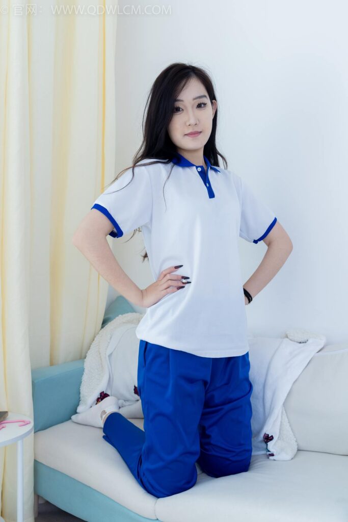 物恋传媒 NO.2406 橙橙-帆布鞋、白棉袜、薄肉丝、校服裤里丝[170P/1V/4.17GB]插图3