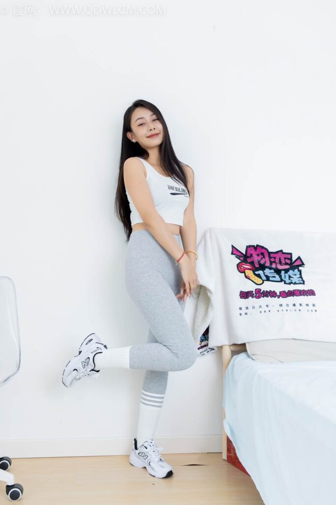 物恋传媒 NO.2417 岚岚-运动鞋、白棉袜、瑜伽裤[150P/1V/3.77GB]插图