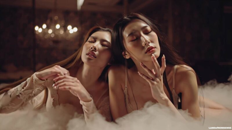 AI VIDEO 093 THE ANGEL’S SECRET FASHION SHOW #33 ANGELS in THE NIGHTCLUB ! [4K/1V/503MB]-无料摄影圈
