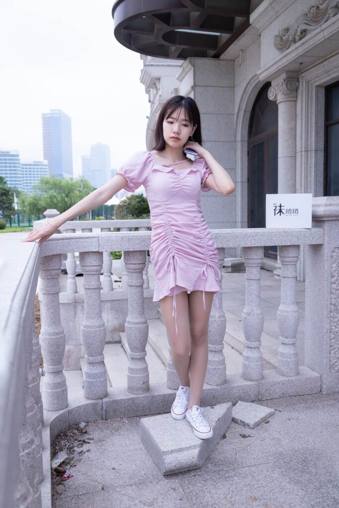 [BoBoSocks袜啵啵]NO.001 小甜豆-帆布鞋、白棉袜、肉丝 [138P/1V/6.23GB]插图1