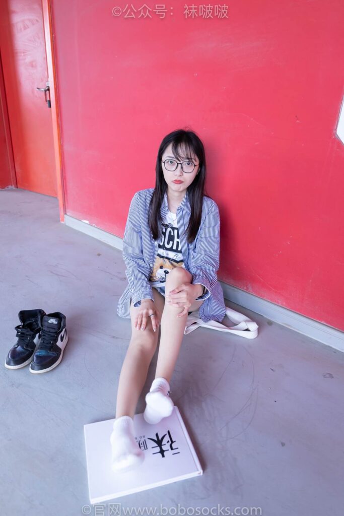 [BoBoSocks袜啵啵]NO.011 稚予-AJ、白色短棉袜、肉丝 [139P/1V/3.47GB]插图3