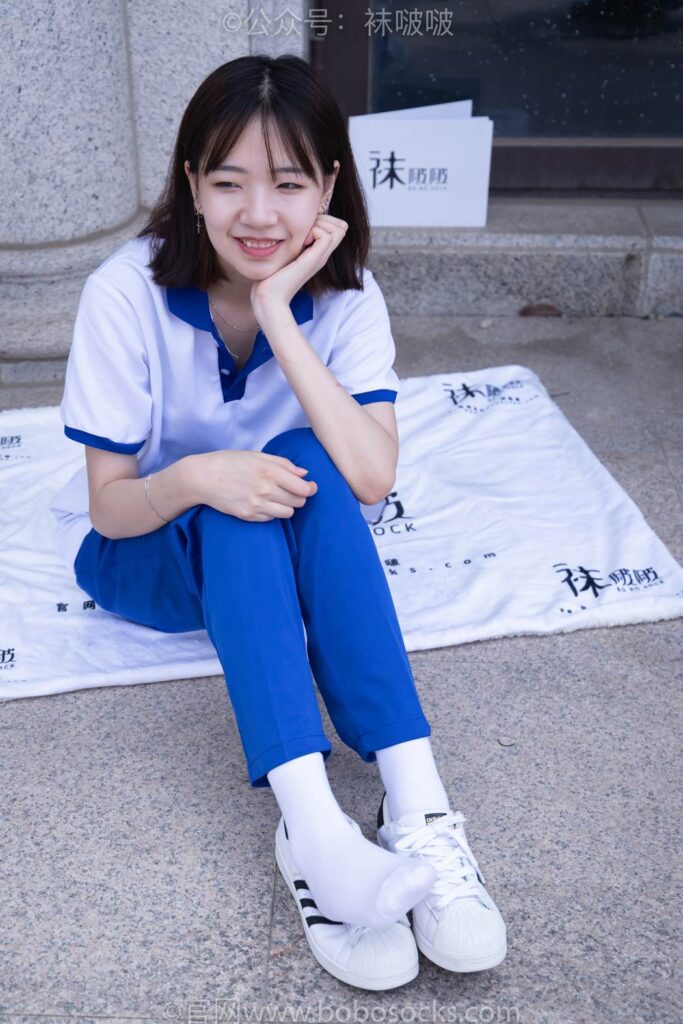 [BoBoSocks袜啵啵]NO.022 小甜豆-校服、贝壳头、白棉袜、肉丝 [140P/1V/6.34GB]插图