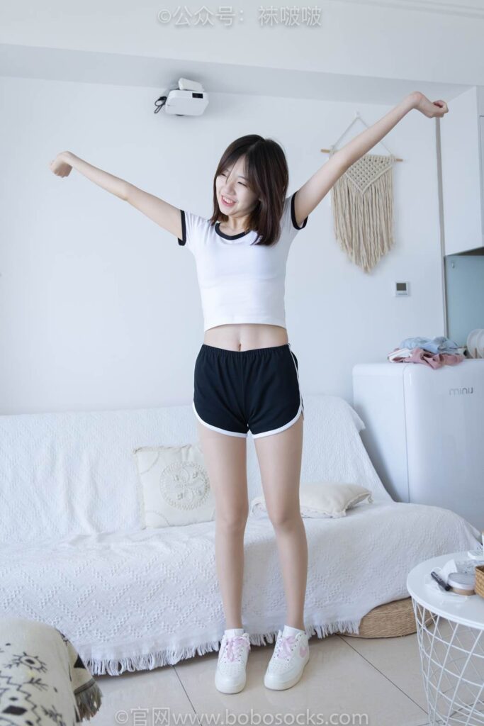 [BoBoSocks袜啵啵]NO.026 小甜豆-体操服、空军一号、白棉袜、肉丝 [149P/1V/7.92GB]插图2