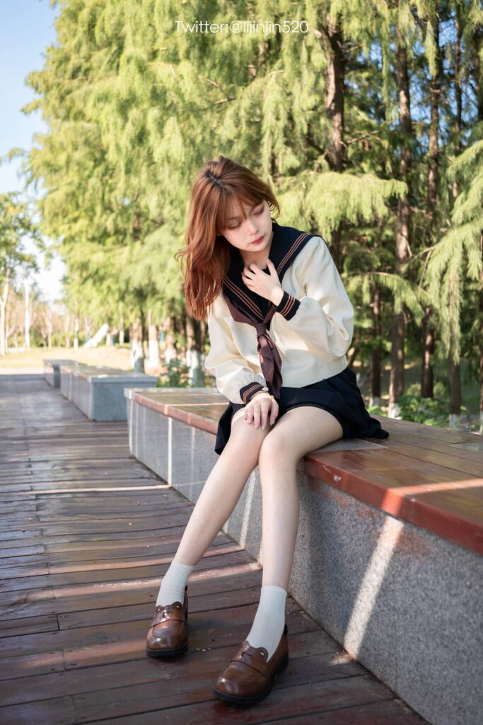 梨瑾瑾 NO.001 – 茶羽中[37P/402MB]插图1