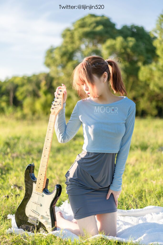 梨瑾瑾 NO.006 – 吉他妹妹[14P/156MB]插图