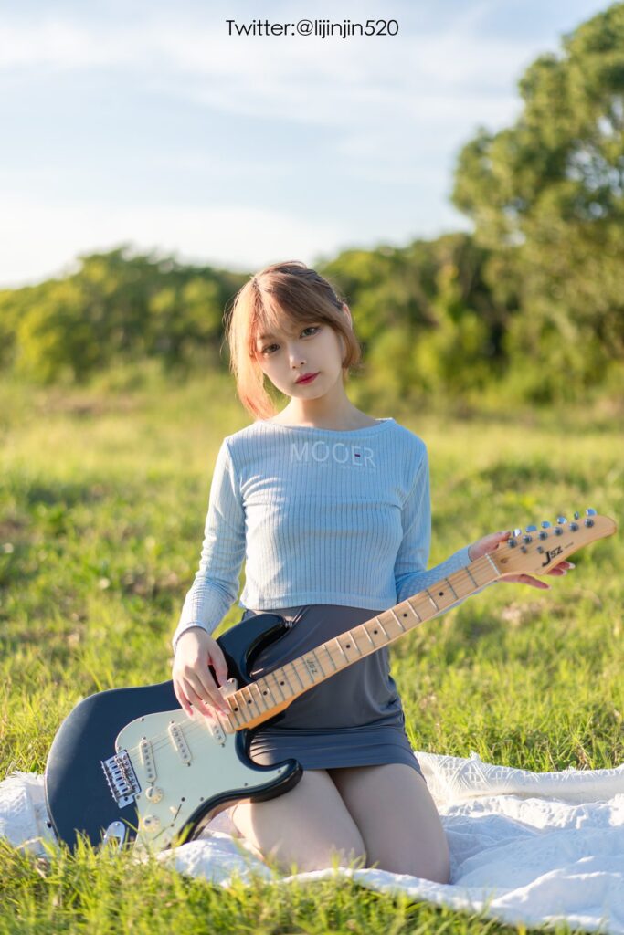 梨瑾瑾 NO.006 – 吉他妹妹[14P/156MB]插图2