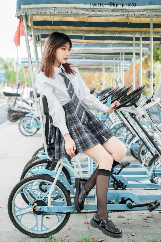 梨瑾瑾 NO.008 – 户外JK2[47P/616MB]-无料摄影圈
