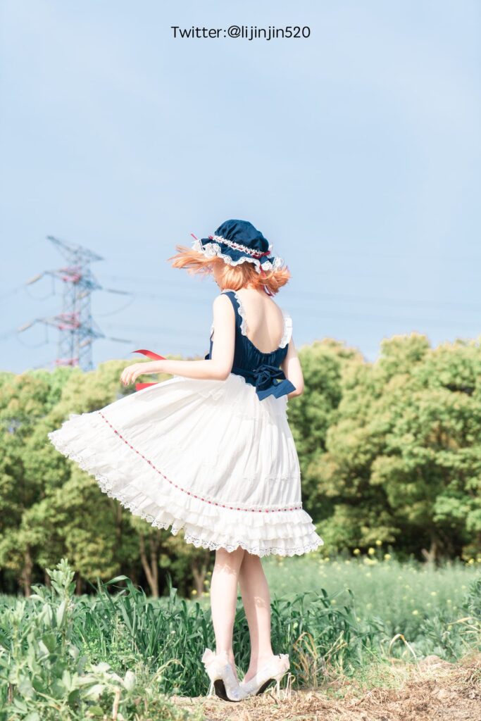 梨瑾瑾 NO.011 – 户外LO裙[22P/209MB]插图2