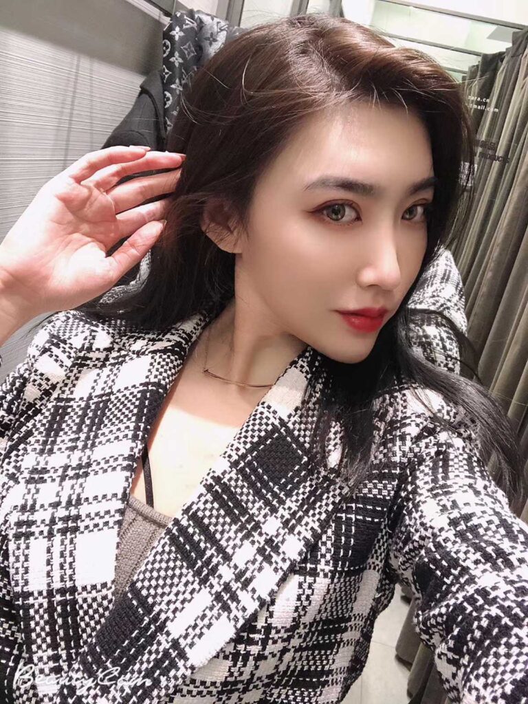 林子琳喵 002 微信朋友圈收费资源合集打包2 [555P/34V/505MB]插图