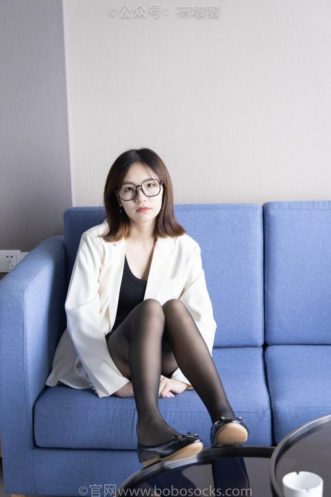 [BoBoSocks袜啵啵]NO.032 小甜豆-平底鞋、黑丝 [144P/1V/7.10GB]插图2