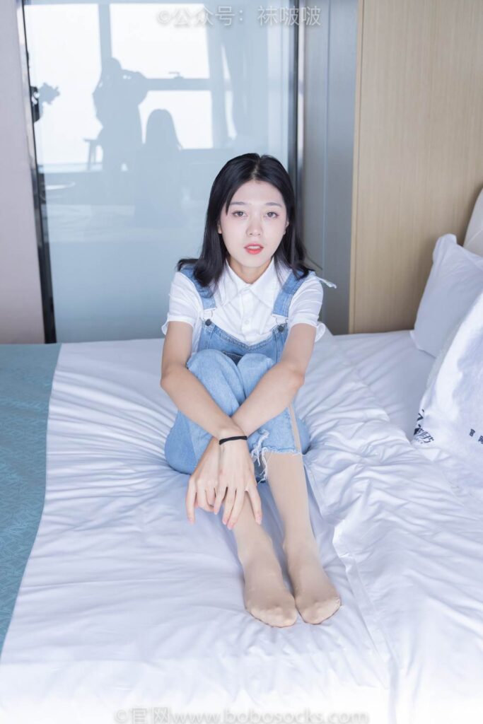 [BoBoSocks袜啵啵]NO.034 瑶瑶-空军一号板鞋、特旧厚肉丝 [131P/1V/4.15GB]插图3