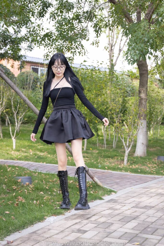 [BoBoSocks袜啵啵]NO.040 稚予-长靴、白棉袜、肉丝 [137P/1V/4.81GB]插图2