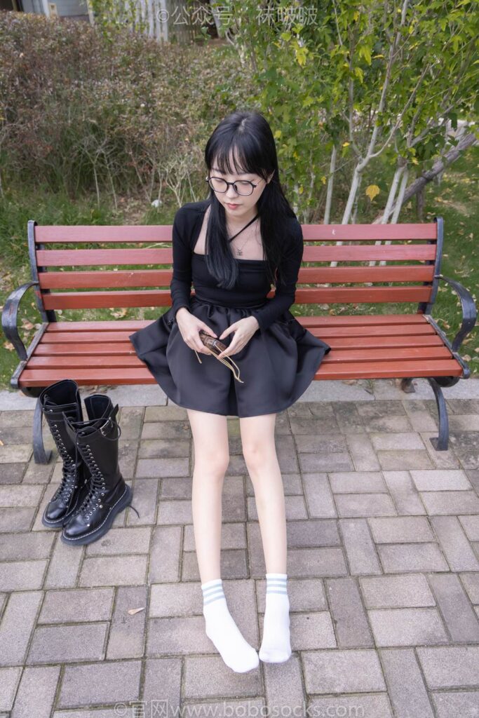 [BoBoSocks袜啵啵]NO.040 稚予-长靴、白棉袜、肉丝 [137P/1V/4.81GB]插图3