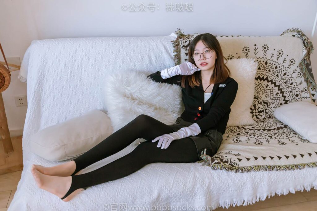 [BoBoSocks袜啵啵]NO.041 小甜豆-高跟长靴、黑色踩脚裤、肉丝 [140P/1V/6.16GB]插图3