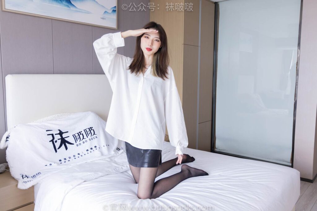 [BoBoSocks袜啵啵]NO.046 枫枫-短靴、黑丝 [135P/1V/6.81GB]插图1