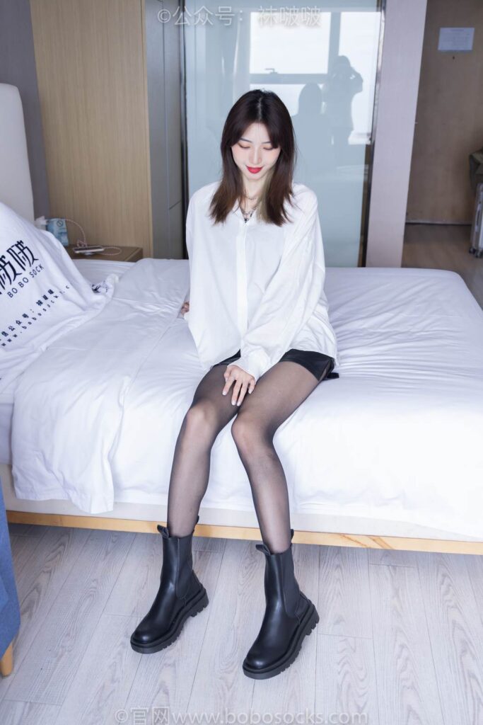 [BoBoSocks袜啵啵]NO.046 枫枫-短靴、黑丝 [135P/1V/6.81GB]插图3