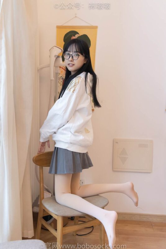 [BoBoSocks袜啵啵]NO.047 稚予-皮鞋、厚肉丝 [131P/1V/7.17GB]-无料摄影圈
