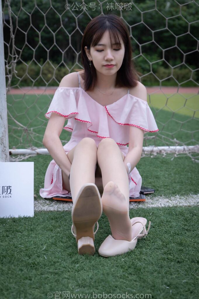 [BoBoSocks袜啵啵]NO.057 小甜豆-高跟鞋、肉丝 [135P/1V/7.79GB]插图2
