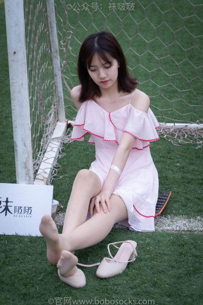 [BoBoSocks袜啵啵]NO.057 小甜豆-高跟鞋、肉丝 [135P/1V/7.79GB]插图