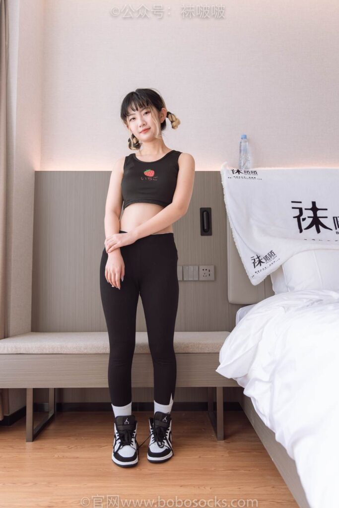 [BoBoSocks袜啵啵]NO.059 砂糖-AJ板鞋、白棉袜、裸足 [142P/1V/6.72GB]插图1