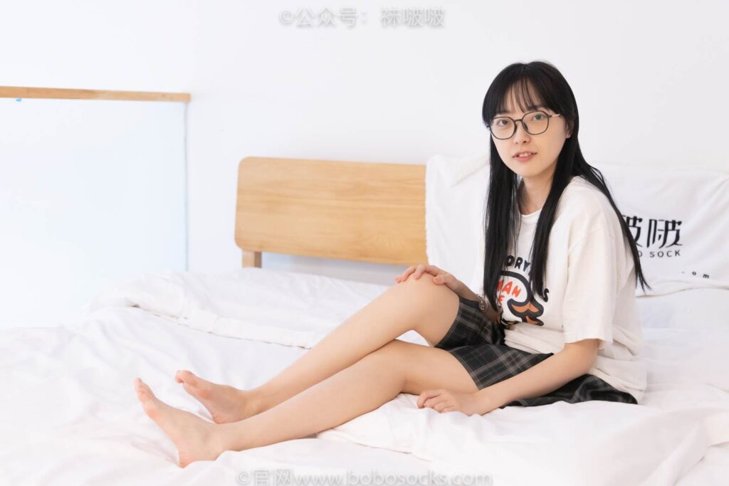 [BoBoSocks袜啵啵]NO.073 稚予-贝壳头、白棉袜、裸足 [145P/1V/6.83GB]插图1