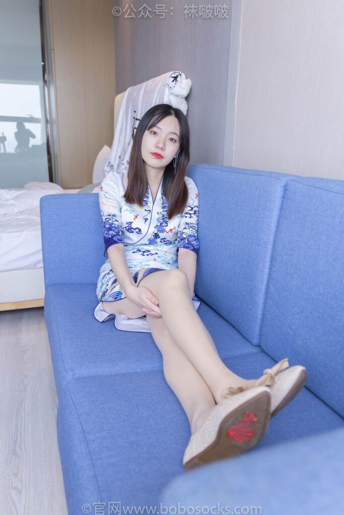 [BoBoSocks袜啵啵]NO.082 小甜豆-旗袍、皮底鞋、高跟鞋、肉丝[140P/1V/6.76GB]插图2