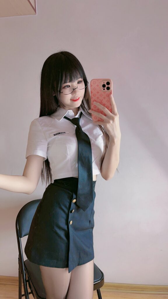 miko酱ww NO.054 – mikoの黑丝01[229P/1.38GB]插图1