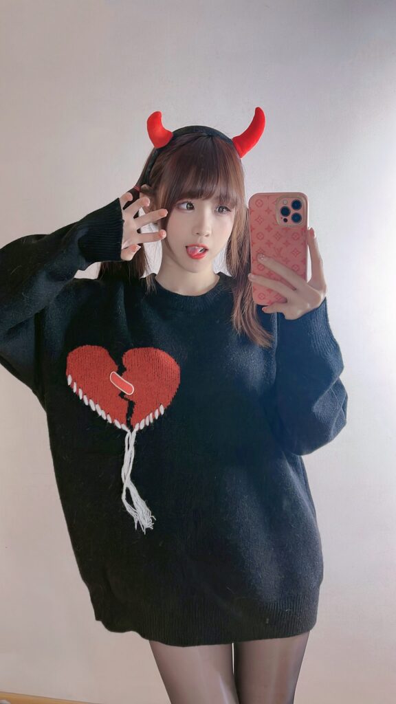 miko酱ww NO.056 – mikoの黑丝03[185P/1.26GB]插图3