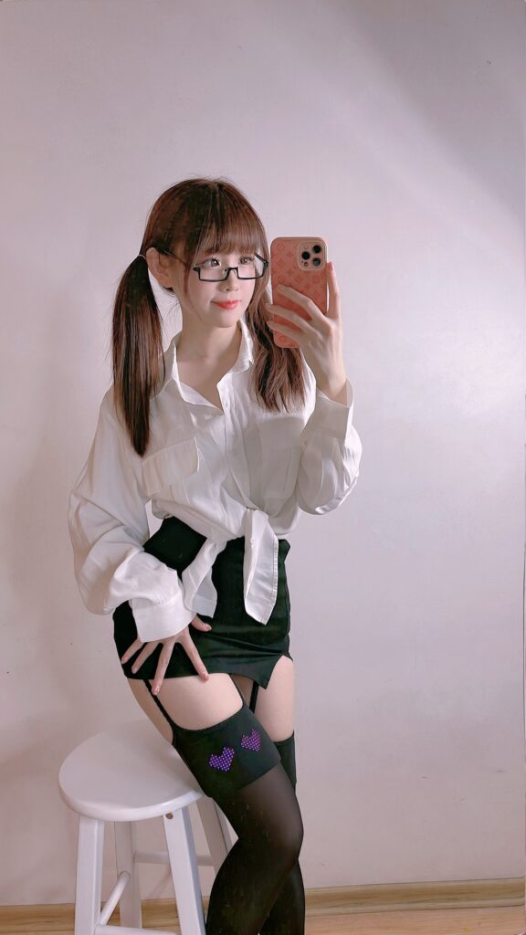 miko酱ww NO.057 – mikoの黑丝04[182P/1.31GB]插图2