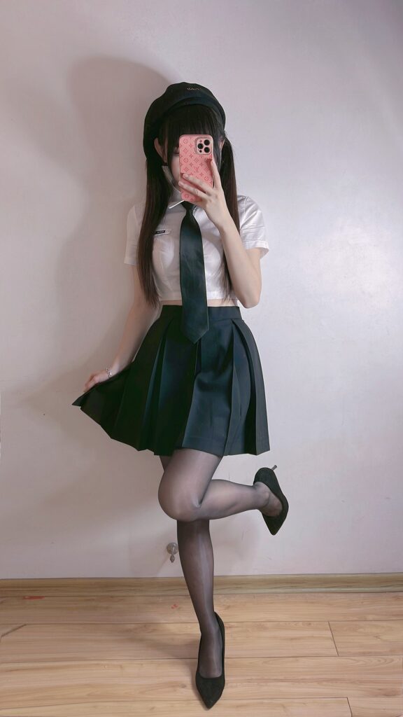 miko酱ww NO.057 – mikoの黑丝04[182P/1.31GB]插图1