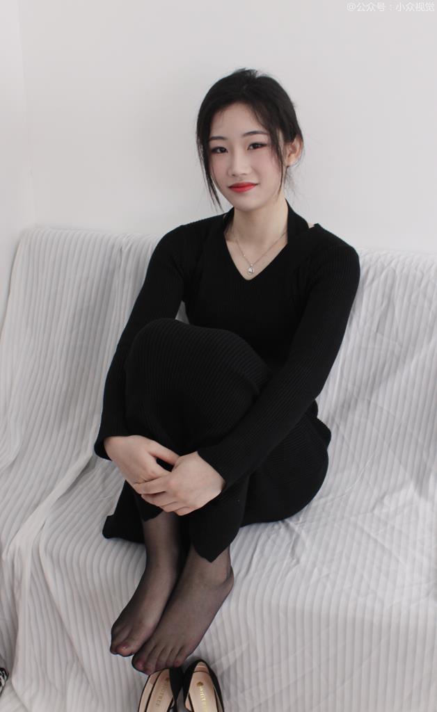 小众视觉 006-嘤嘤 黑色连衣裙［128P/0.98G］插图1