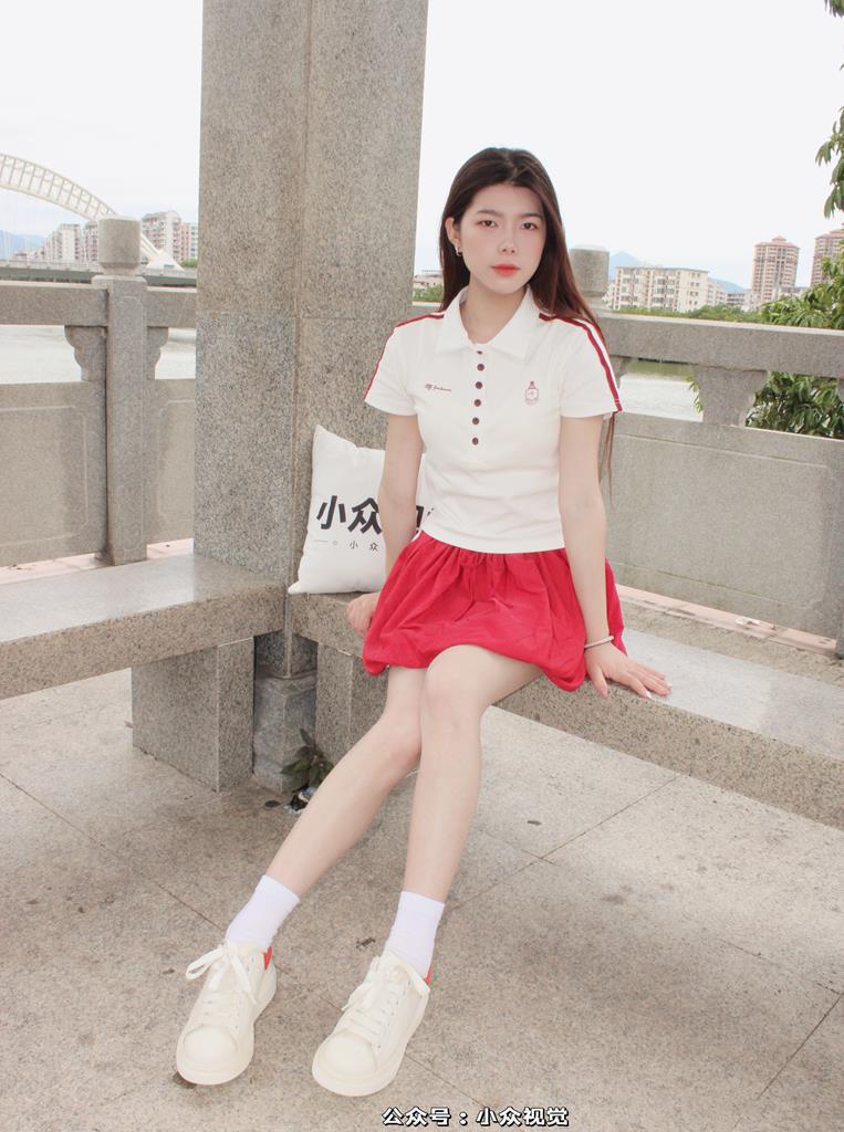 小众视觉 011-雪糕户外休闲白袜板鞋［114P/1V/5.48G］插图1