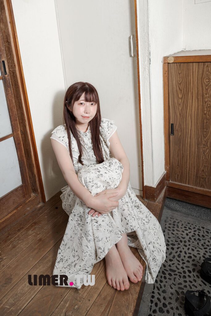 Limerence 119 三井瞳 139cm小隻馬降臨 日本老舊和室綺麗 裸足[180P/1V/2.62G]插图2