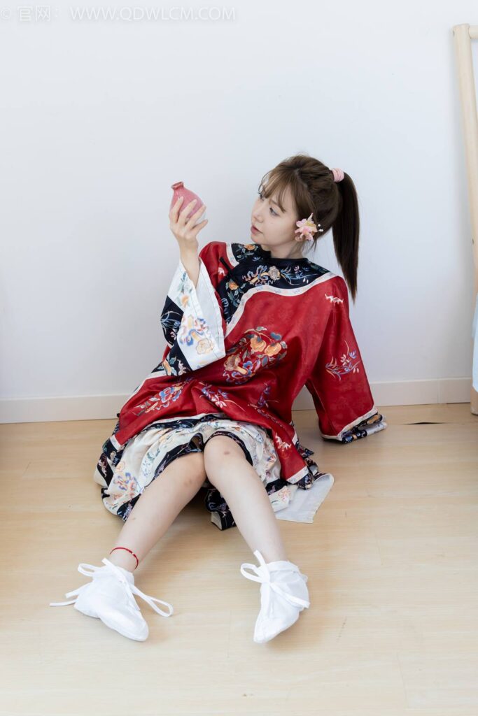 物恋传媒 NO.2429 小曦-汉服、布鞋、足袋、白棉袜[197P/1V/3.84GB]插图3