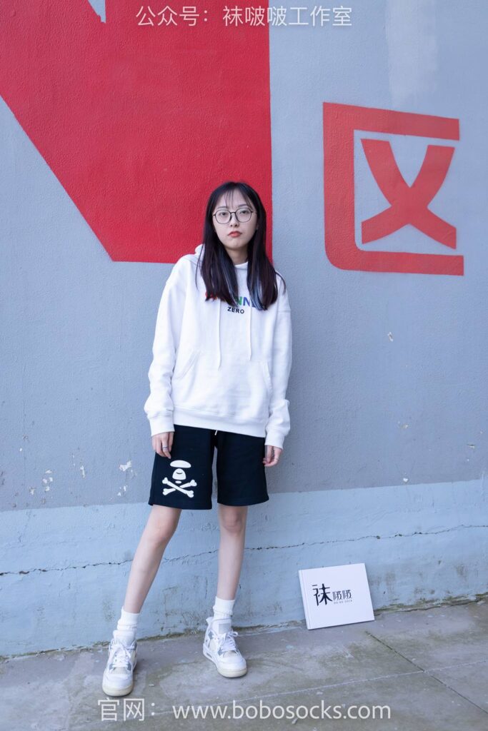 [BoBoSocks袜啵啵]NO.103 稚予-AJ篮球鞋、白棉袜、裸足[134P/1V/2.52GB]插图1