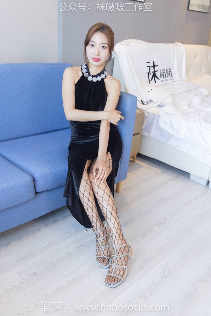 [BoBoSocks袜啵啵]NO.113 果果-高跟鞋、黑色网袜[141P/1V/5.67GB]插图1